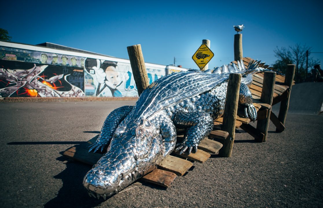 alligator sculpture (3)